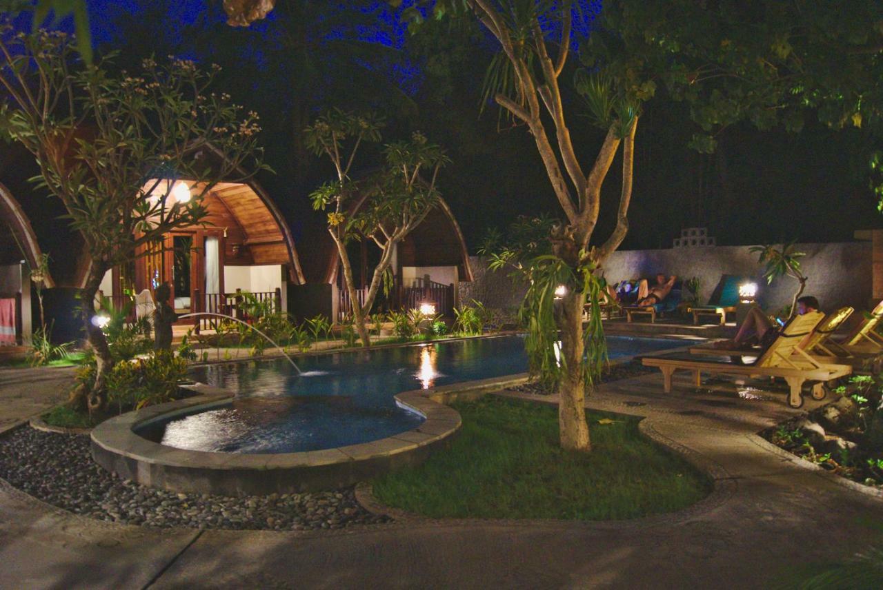 Ghamed Sari Hotel Ngoại thất bức ảnh