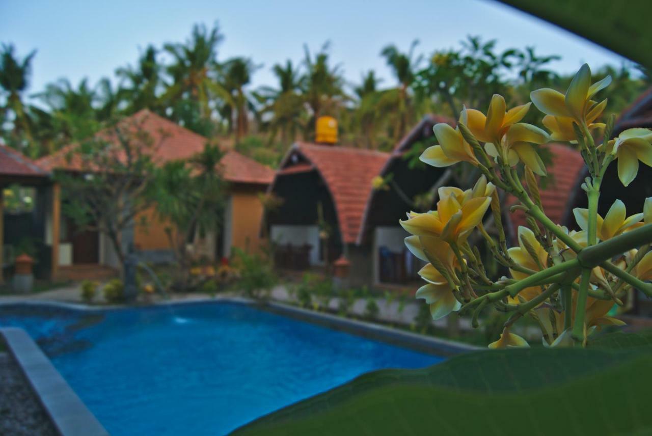 Ghamed Sari Hotel Ngoại thất bức ảnh