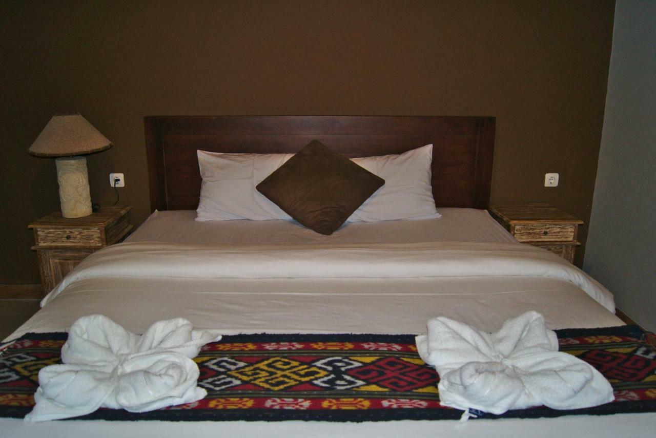 Ghamed Sari Hotel Ngoại thất bức ảnh