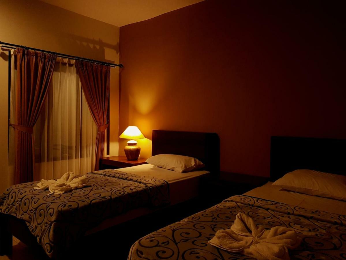 Ghamed Sari Hotel Ngoại thất bức ảnh