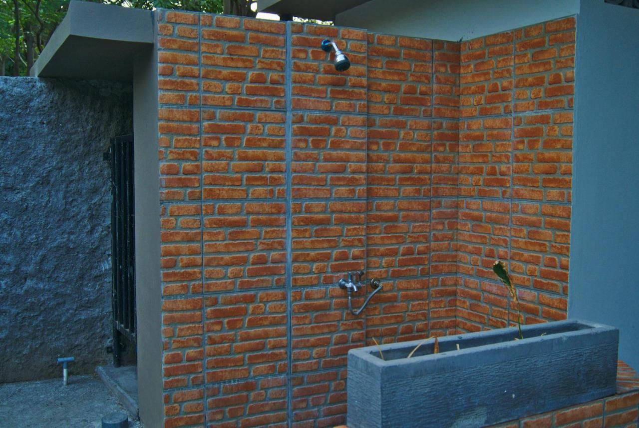 Ghamed Sari Hotel Ngoại thất bức ảnh